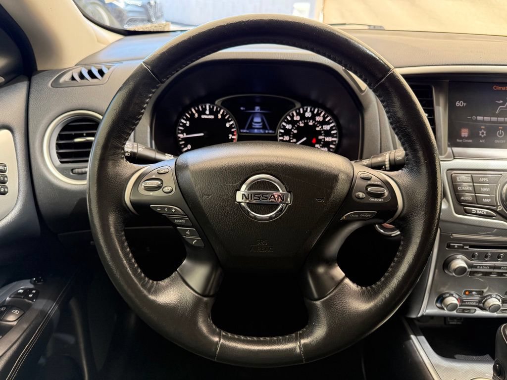 Used 2019 Nissan Pathfinder SL FWD image 32