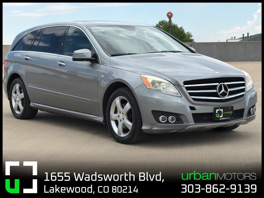 Used 2011 Mercedes-Benz R 350 BlueTEC 4MATIC image 1