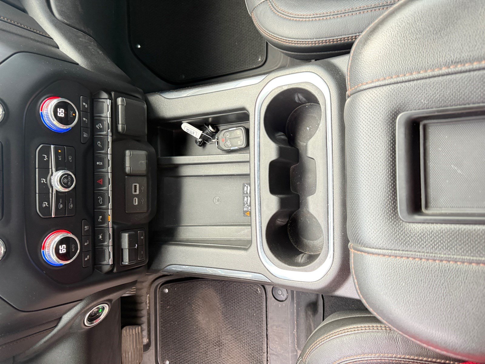 Used 2022 GMC Sierra 1500 AT4 w/ AT4 Premium Package AWD/4WD image 15