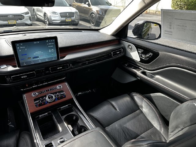 Certified 2023 Lincoln Aviator Reserve w/ Equipment Group 201A AWD/4WD image 17
