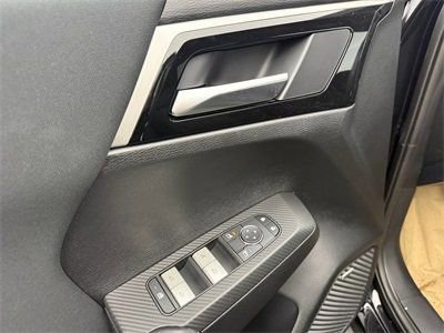 New 2026 Mitsubishi Outlander ES image 14