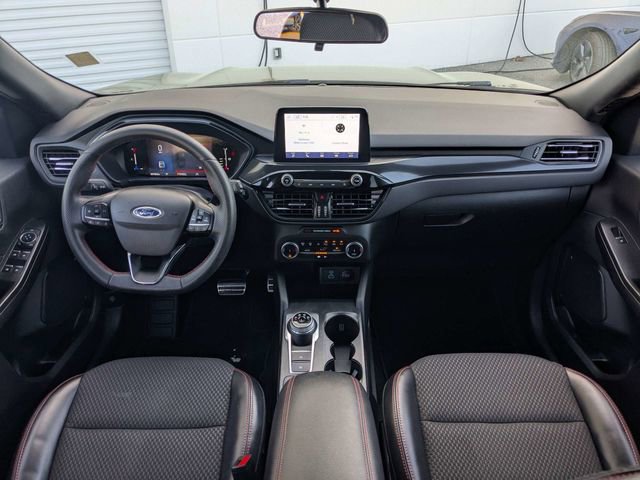 Used 2023 Ford Escape ST-Line image 15