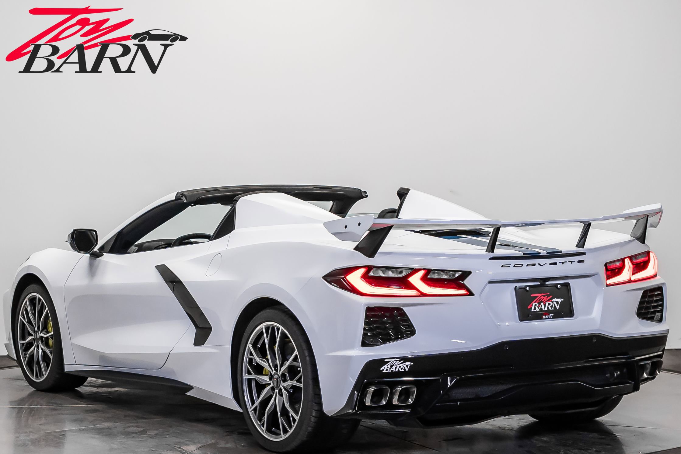 Used 2024 Chevrolet Corvette Stingray image 3