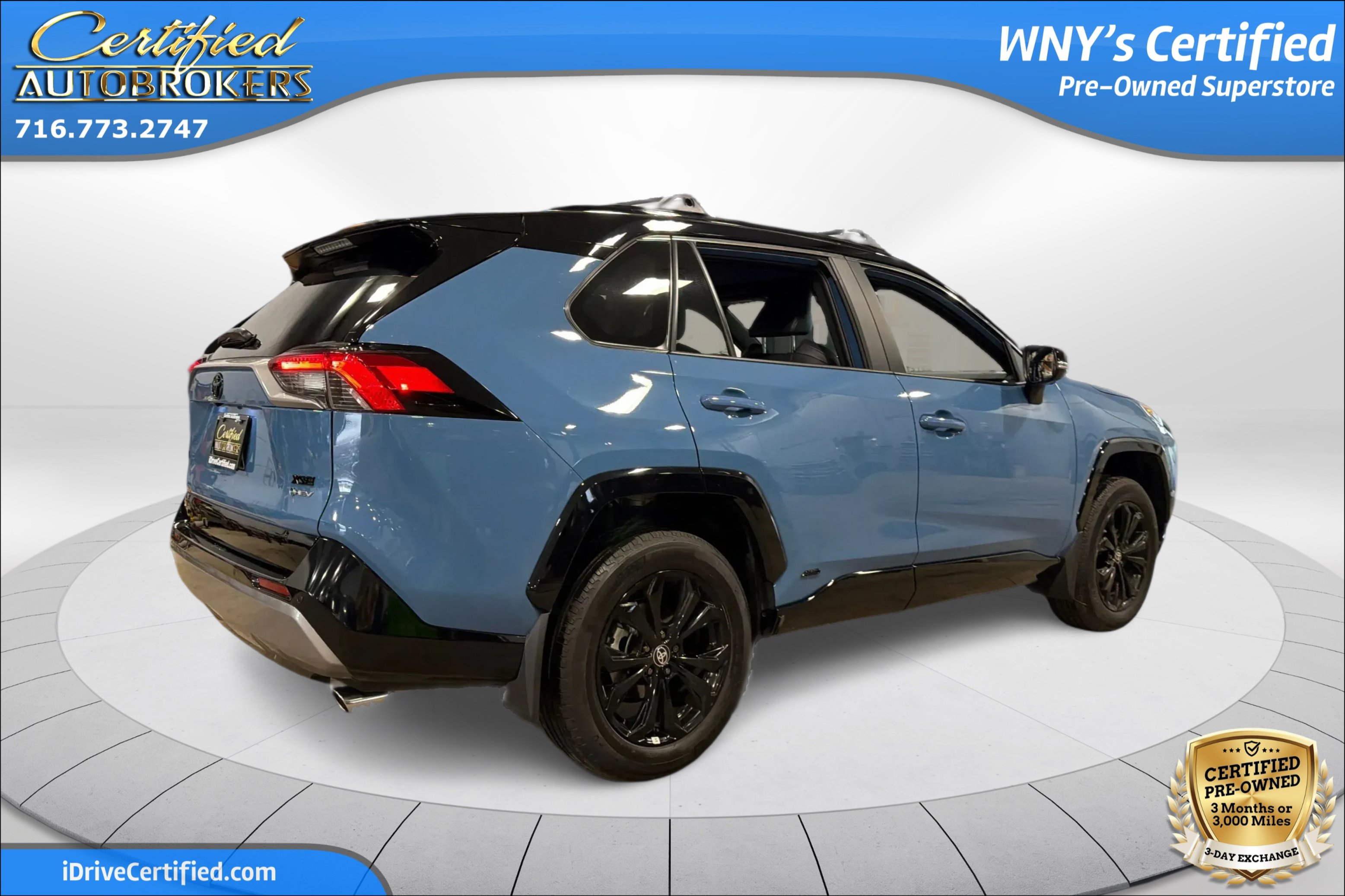 Used 2025 Toyota RAV4 XSE w/ Advanced Technology Package AWD/4WD image 6