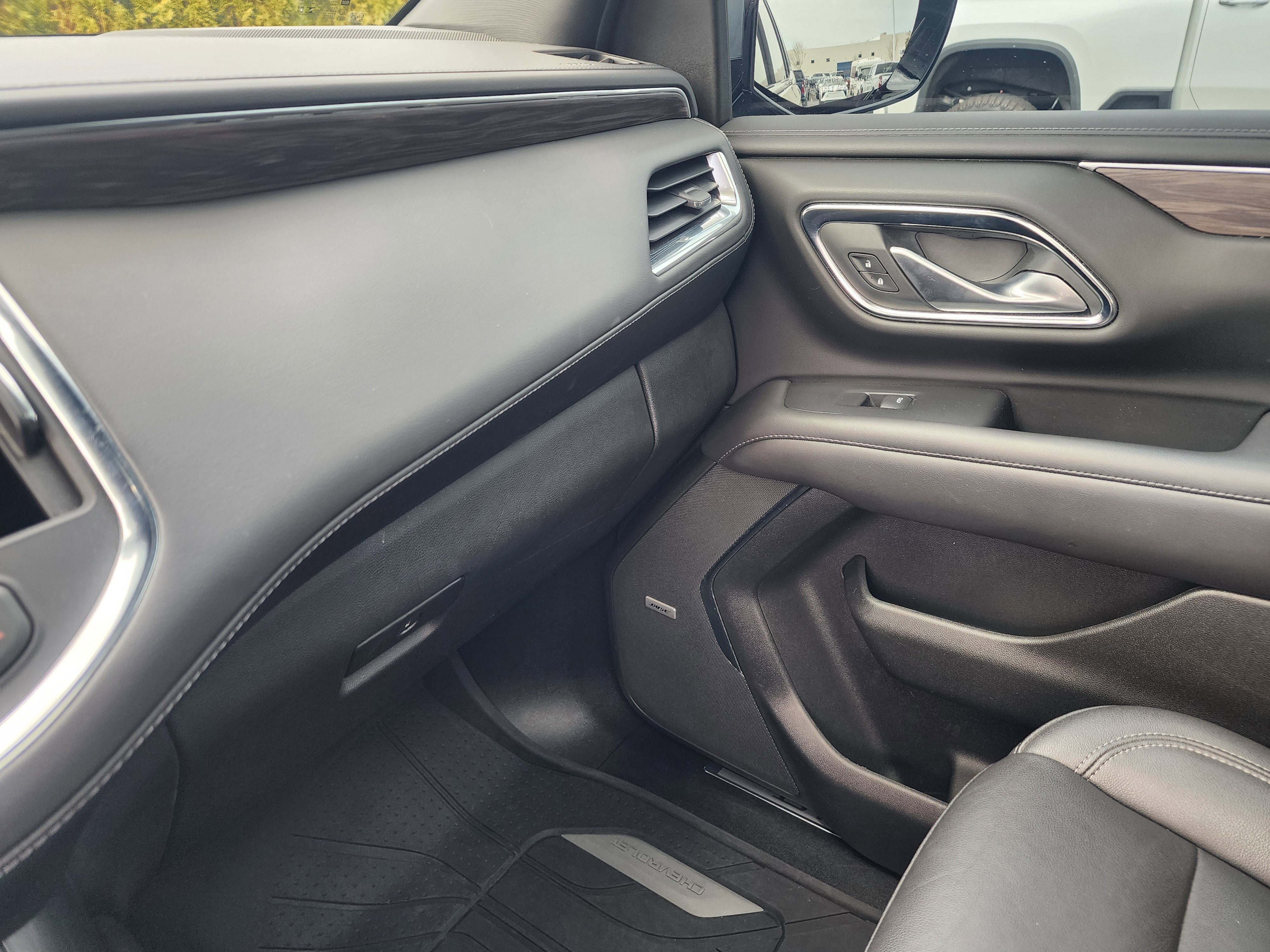 Used 2022 Chevrolet Tahoe Z71 w/ Z71 Off-Road Package image 36