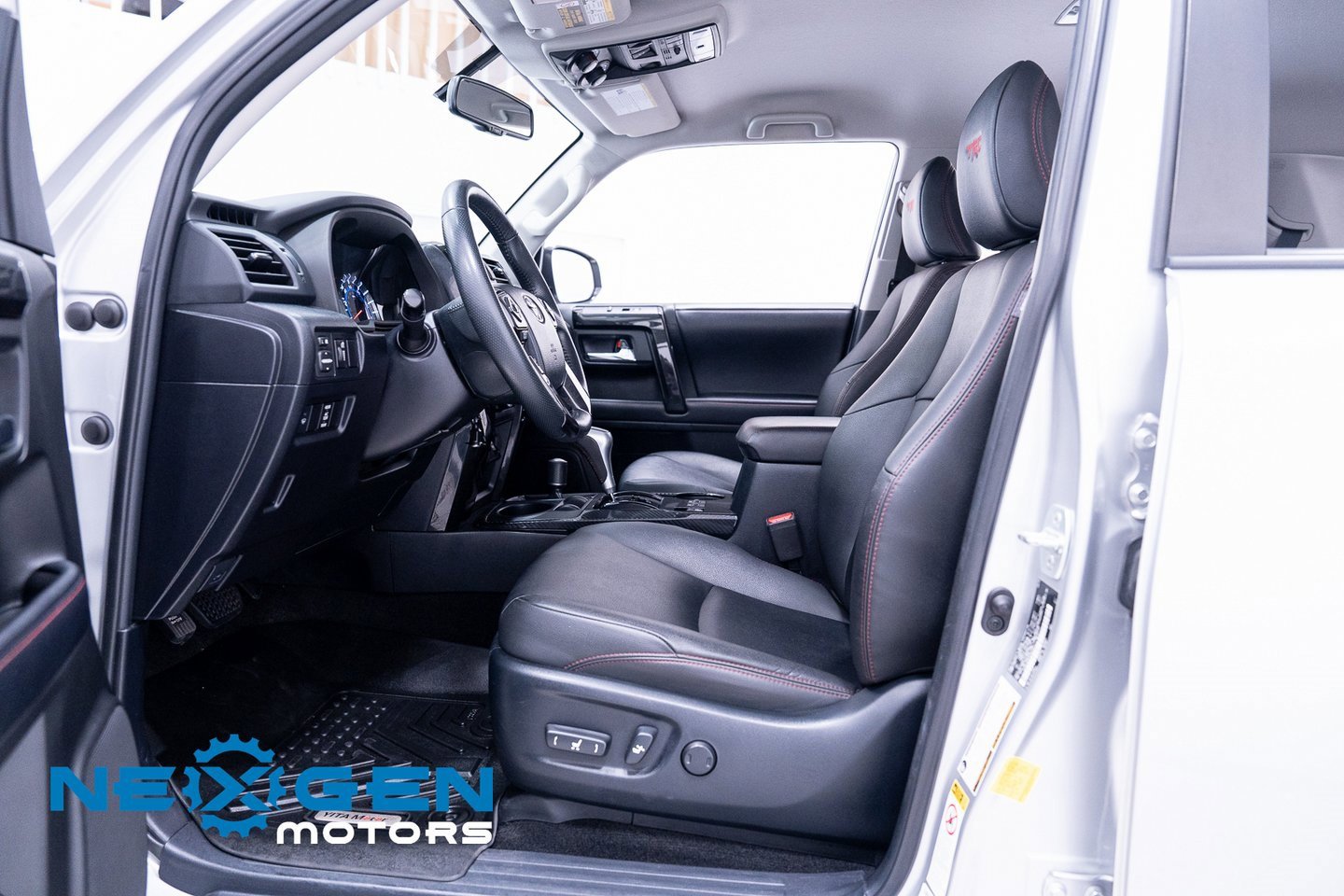 Used 2019 Toyota 4Runner TRD Off-Road Premium image 25