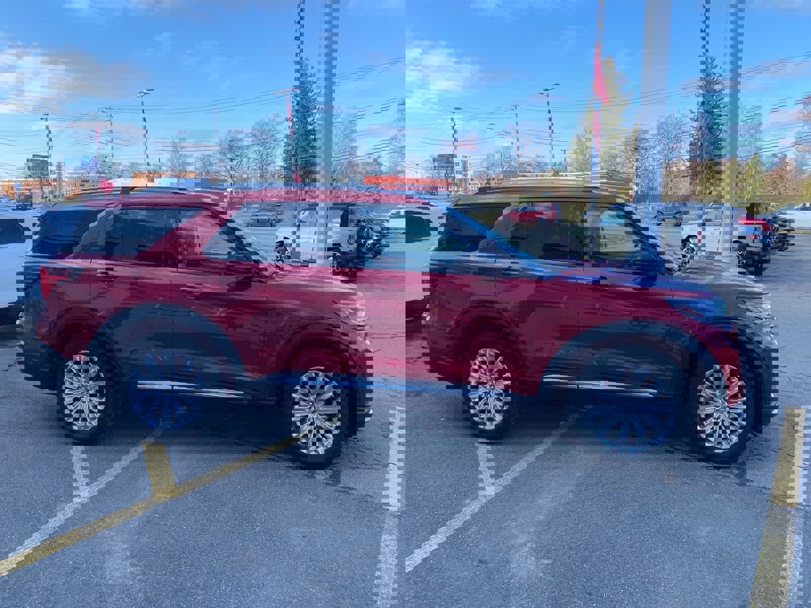 Used 2025 Ford Explorer Platinum w/ LUX Leather Package image 6