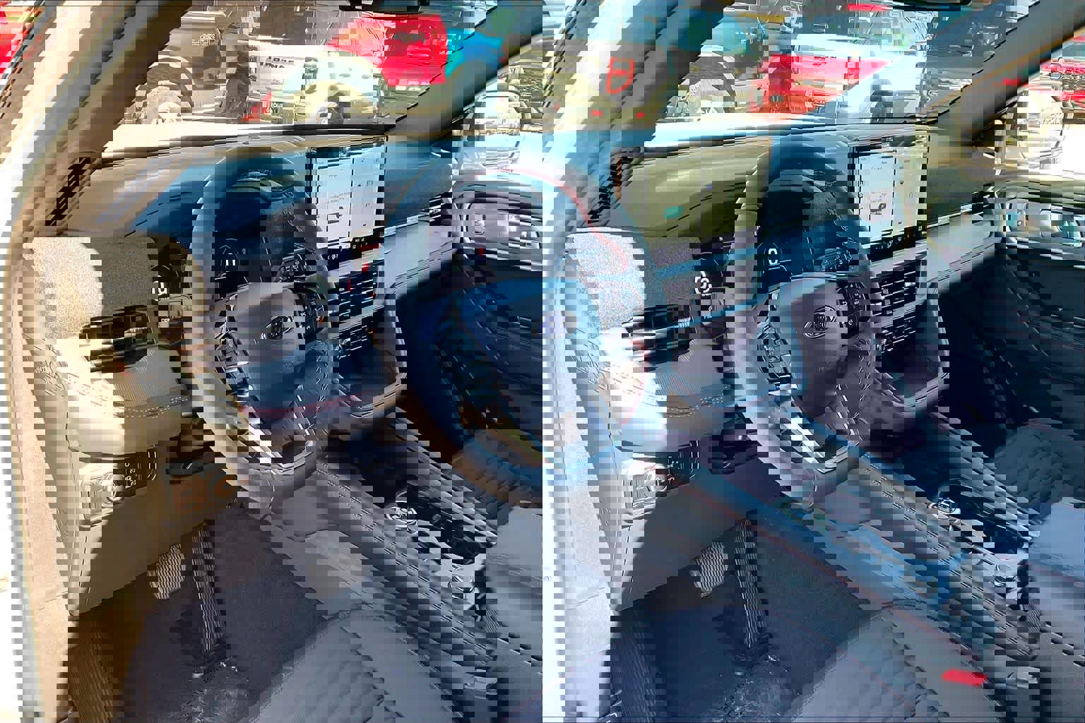 New 2026 Ford Explorer ST-Line w/ ST-Line Street Pack image 8