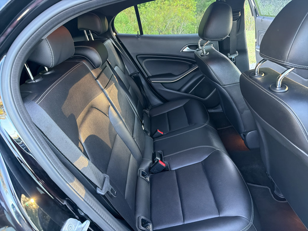 Used 2018 Mercedes-Benz GLA 250 image 22