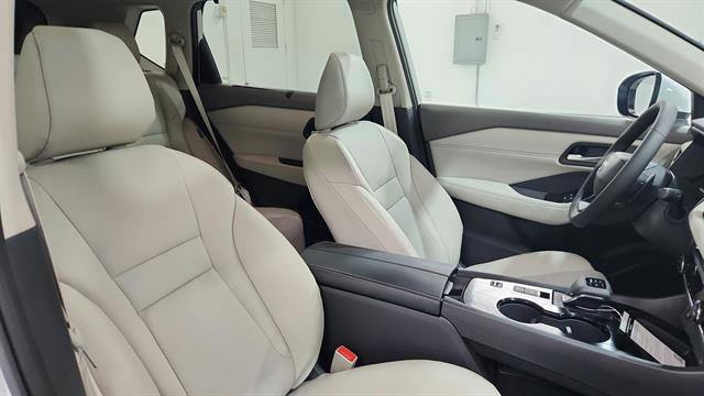 New 2026 Nissan Rogue SV w/ SV Premium Package image 29