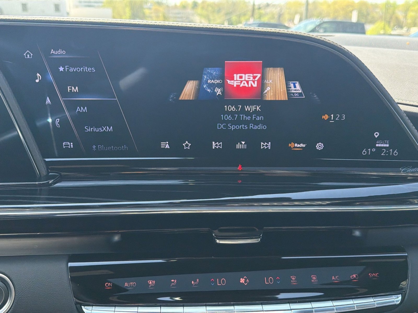 Used 2024 Cadillac Escalade ESV Sport w/ LPO, ONYX Package image 18