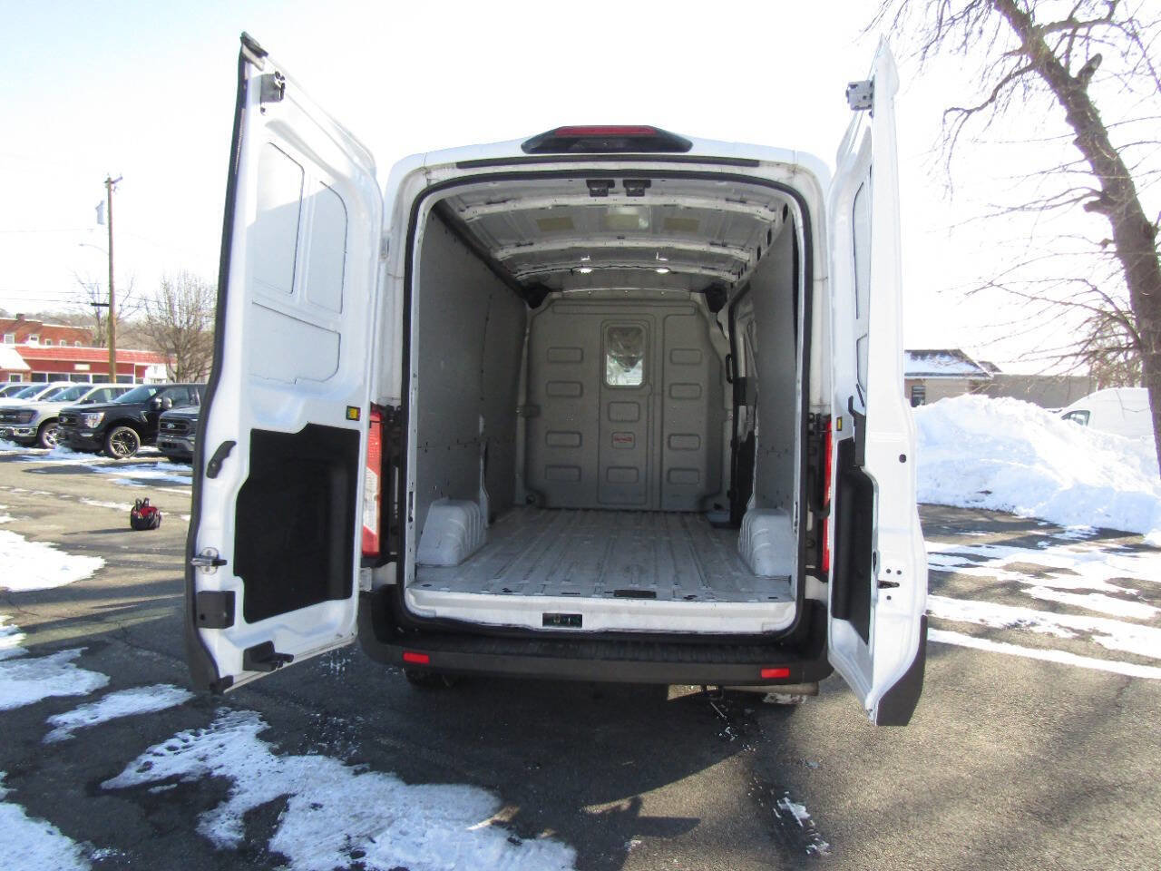 Used 2022 Ford Transit 250 250 AWD 3dr LWB Medium Roof Ca image 21