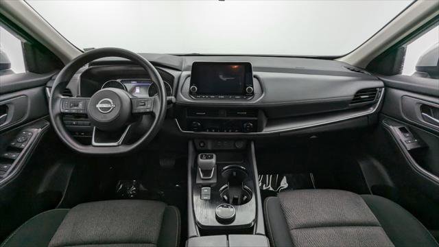 Used 2024 Nissan Rogue SV image 24