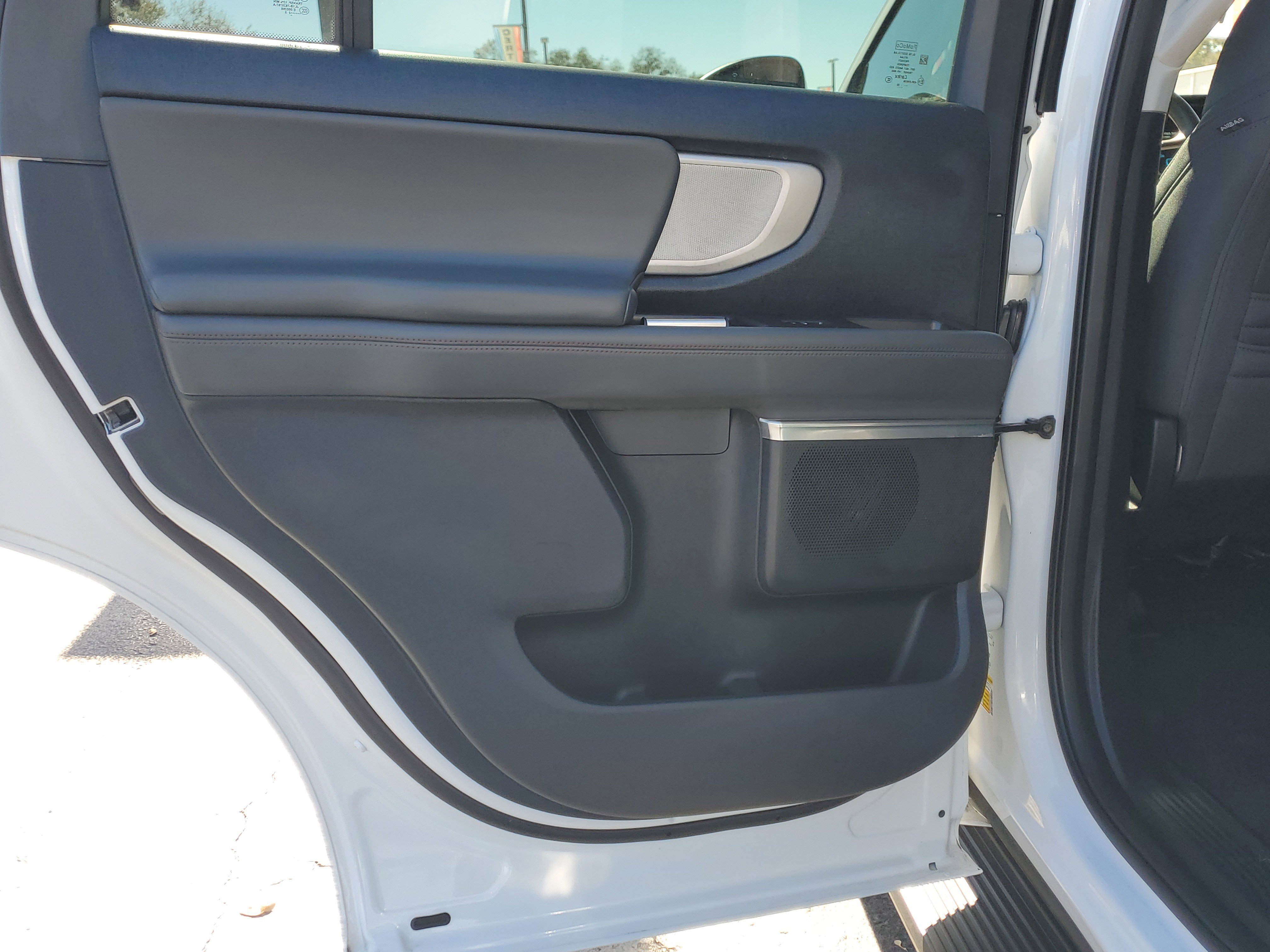 Certified 2025 Ford Expedition Active image 12