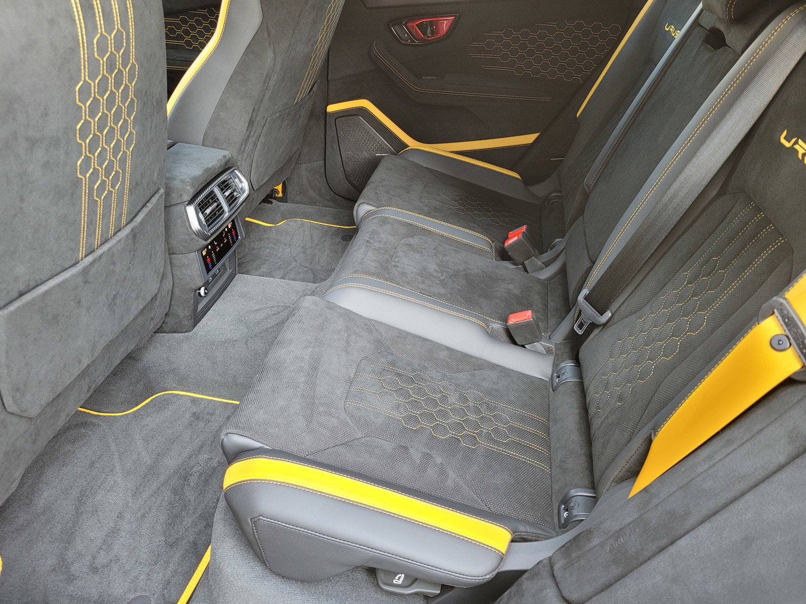 Used 2024 Lamborghini Urus Performante image 6