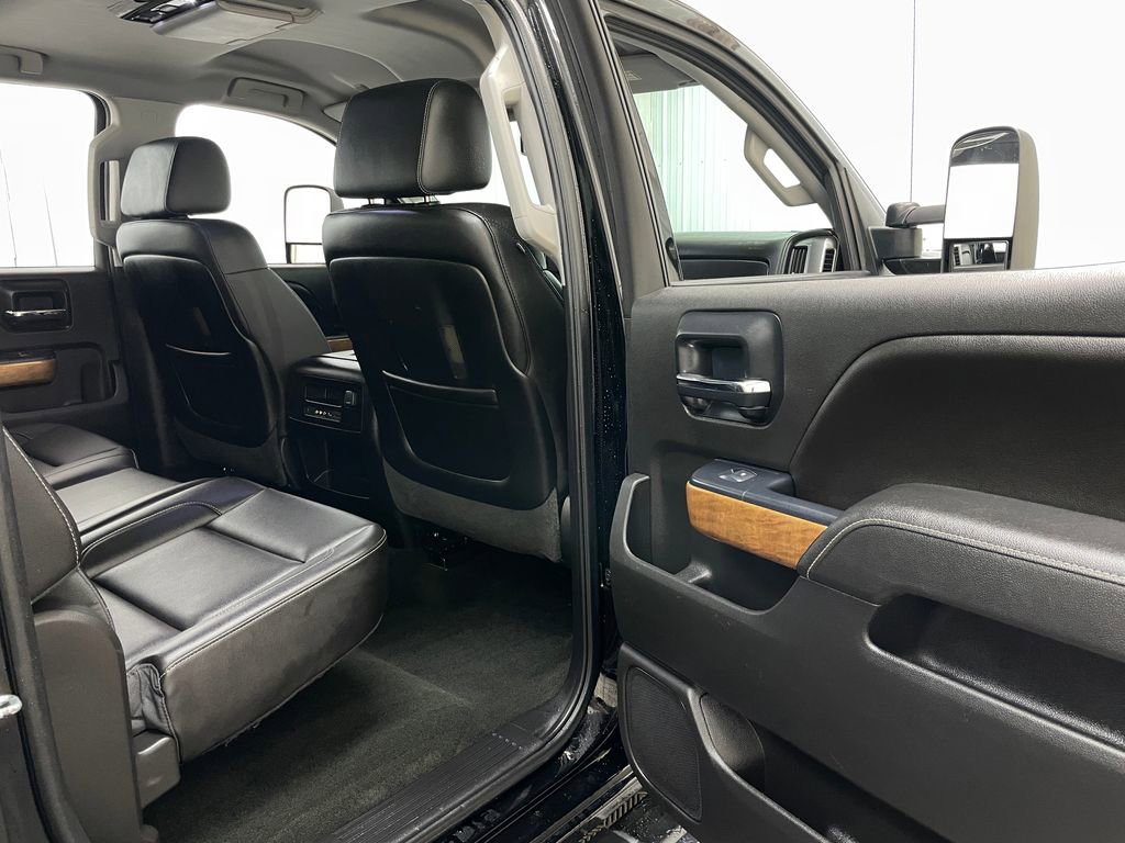 Used 2015 Chevrolet Silverado 3500 LTZ w/ Duramax Plus Package image 45