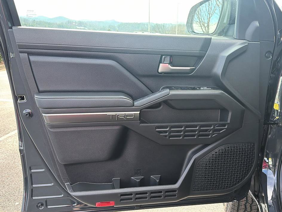 New 2026 Toyota Tacoma TRD Off-Road AWD/4WD image 21