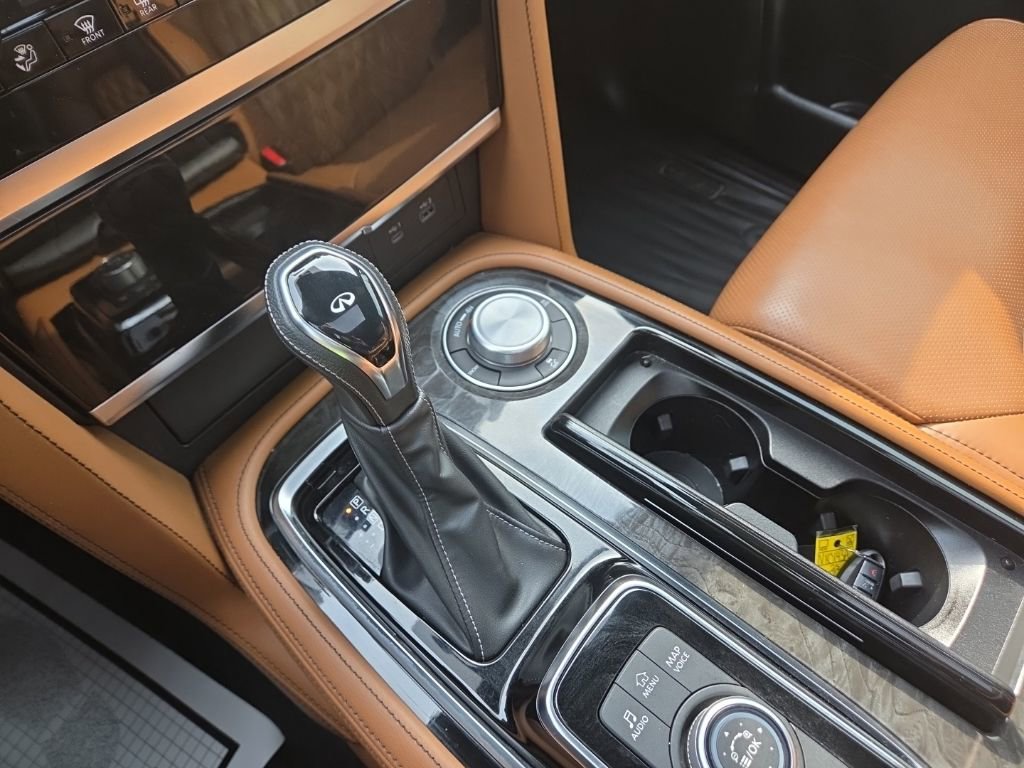 Used 2023 INFINITI QX80 Sensory w/ All-Season Package image 45