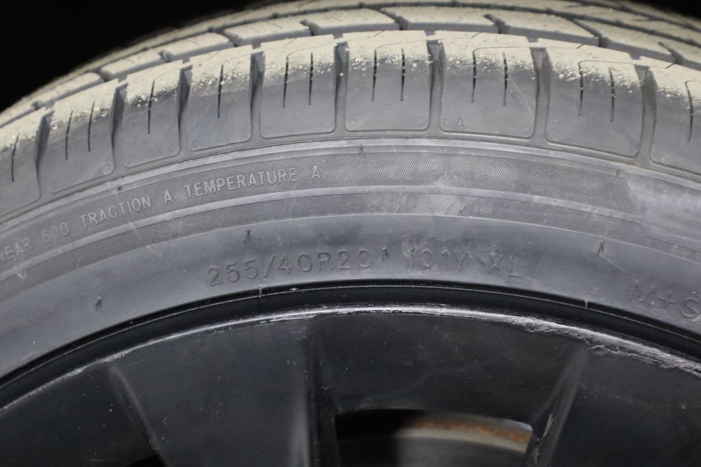 Used 2021 Tesla Model Y Long Range image 36