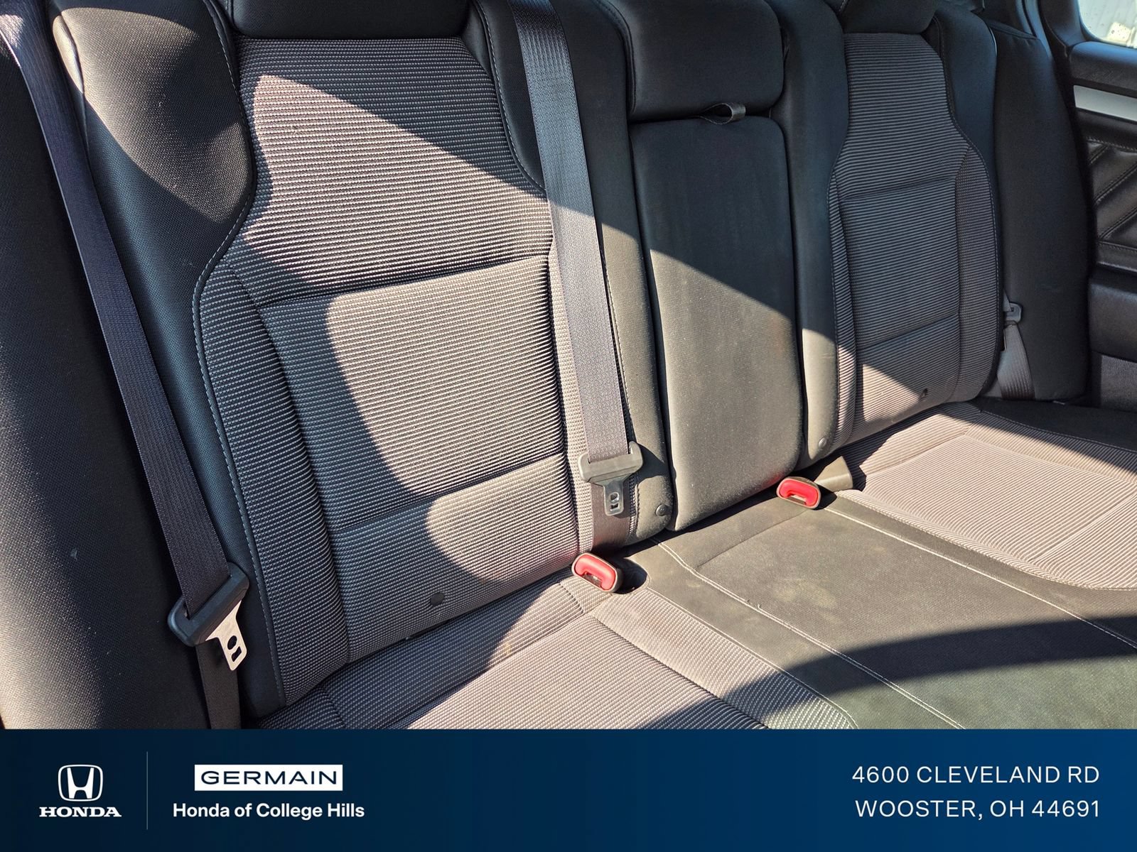 Used 2017 Ford Taurus SEL FWD image 22