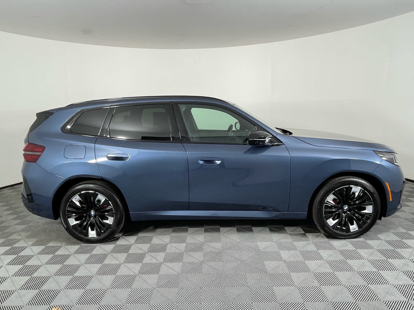New 2026 BMW X3 M50 w/ Premium Package AWD/4WD image 2