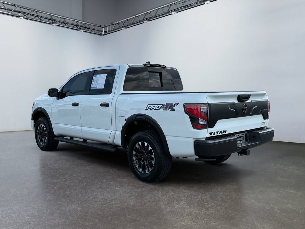 Used 2023 Nissan Titan PRO-4X w/ Pro-4x Convenience Package AWD/4WD image 5