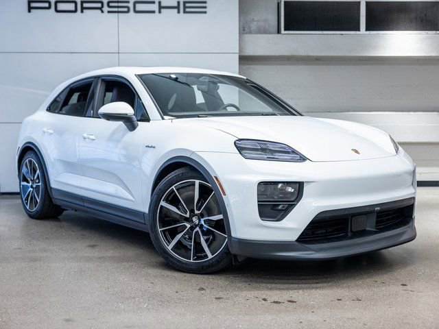 Certified 2025 Porsche Macan Electric RWD image 10