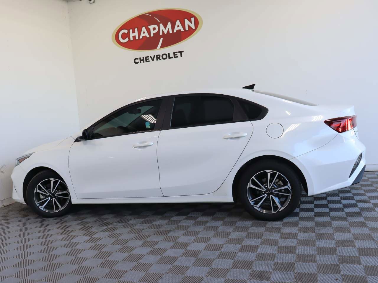 Used 2022 Kia Forte LXS FWD image 3