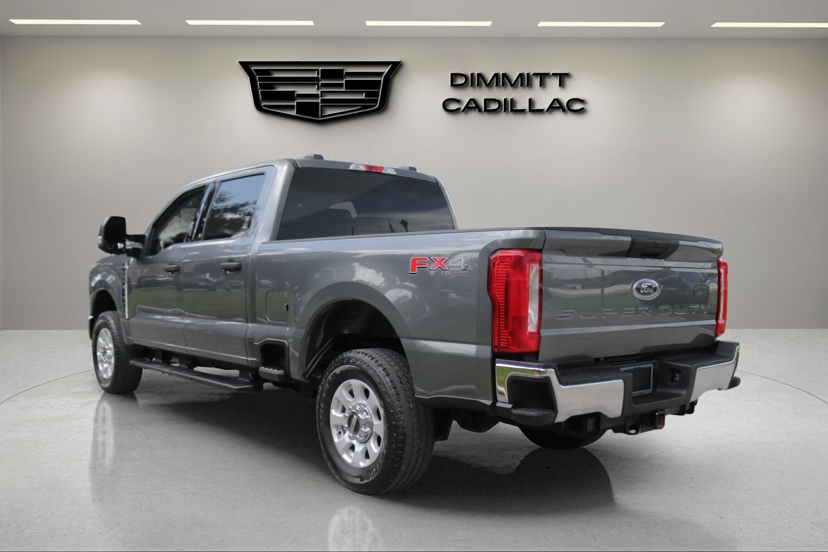 Used 2024 Ford F250 XLT w/ FX4 Off-Road Package AWD/4WD image 7