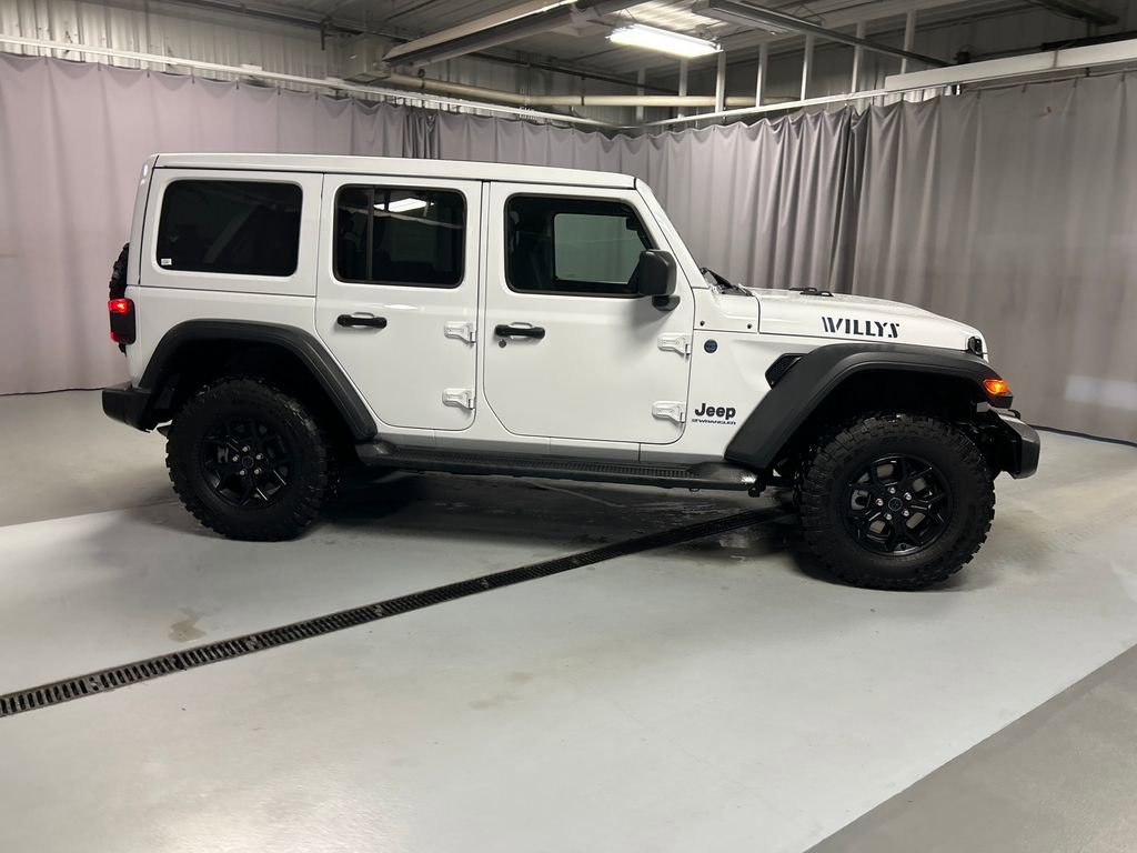 Used 2025 Jeep Wrangler Willys 4xe image 8