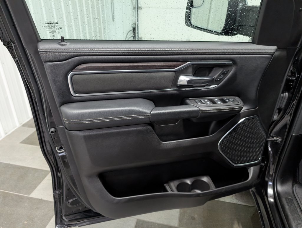 Used 2026 RAM 1500 Laramie AWD/4WD image 13