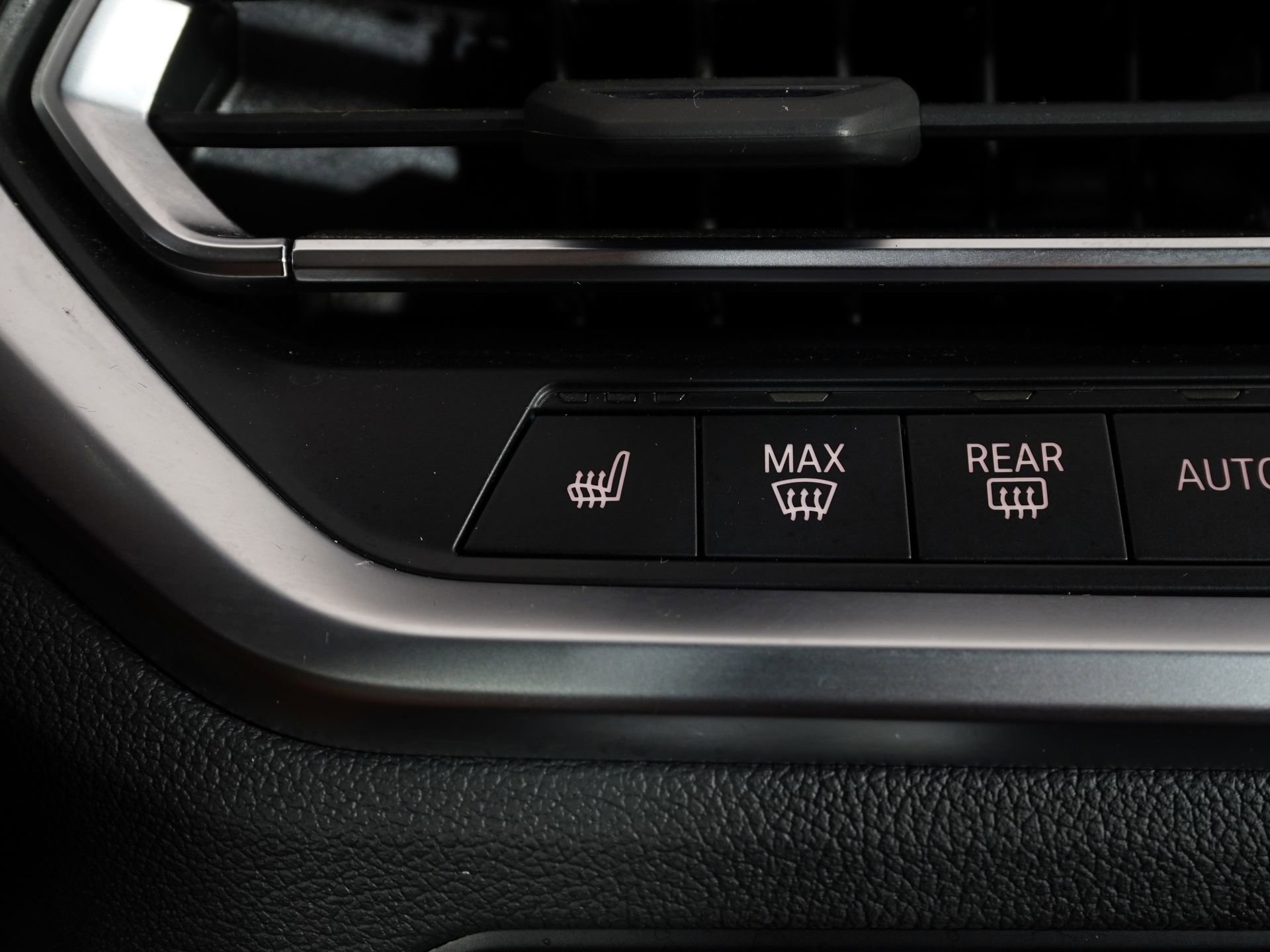 Used 2022 BMW M4 xDrive Competition w/ M Driver's Package image 22