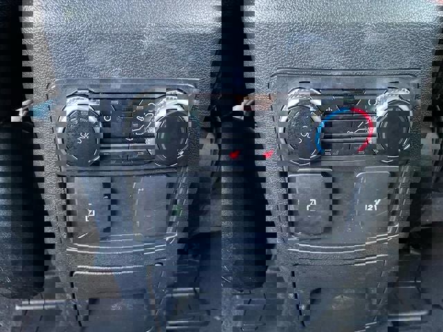 Used 2023 Ford Explorer Limited image 27