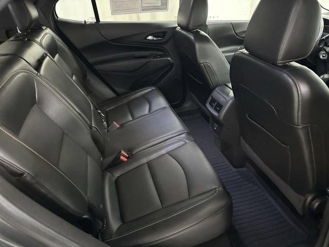 Used 2020 Chevrolet Equinox LT w/ Sport Edition FWD image 16