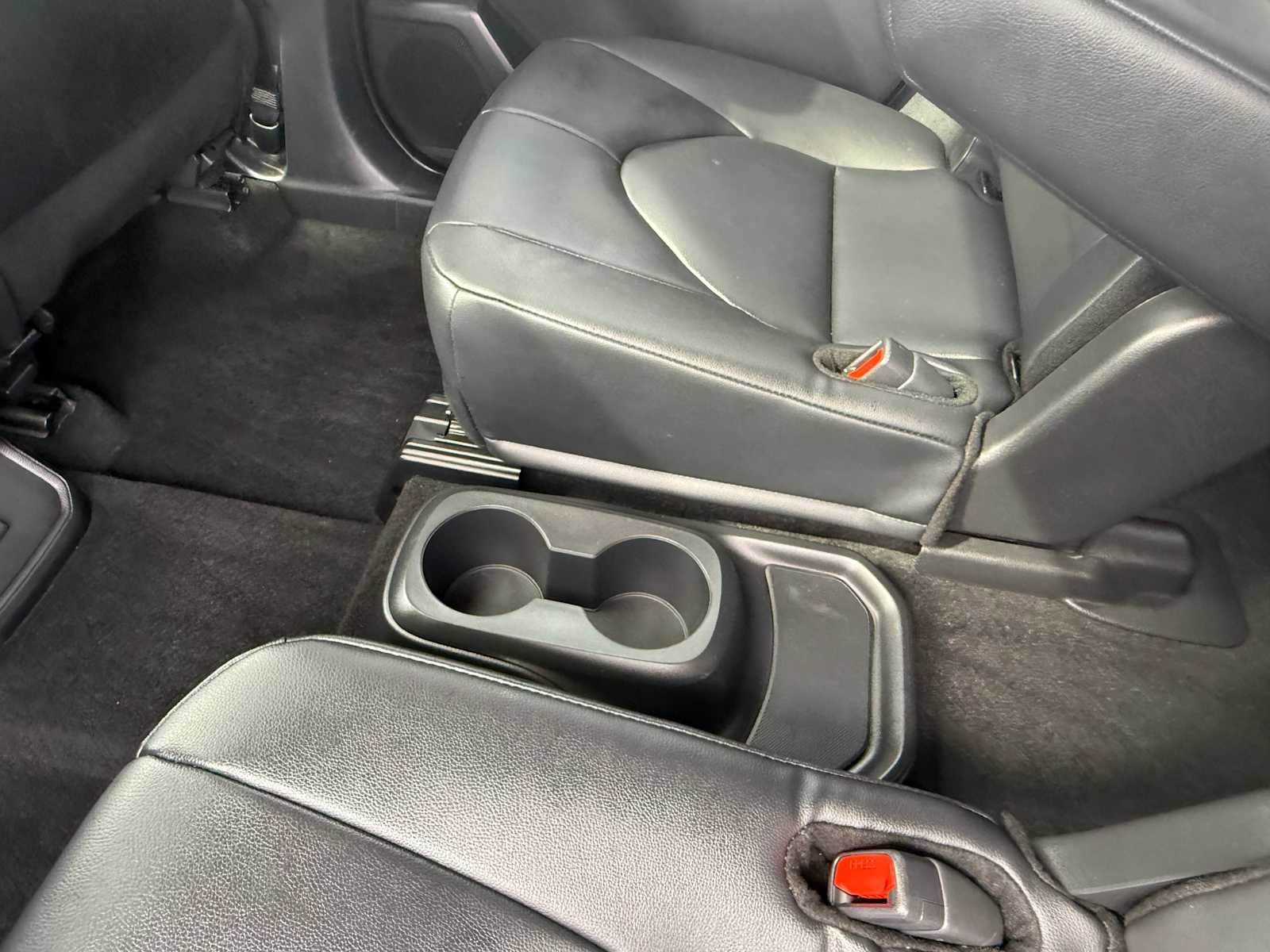 Certified 2025 Toyota Highlander XLE AWD/4WD image 18
