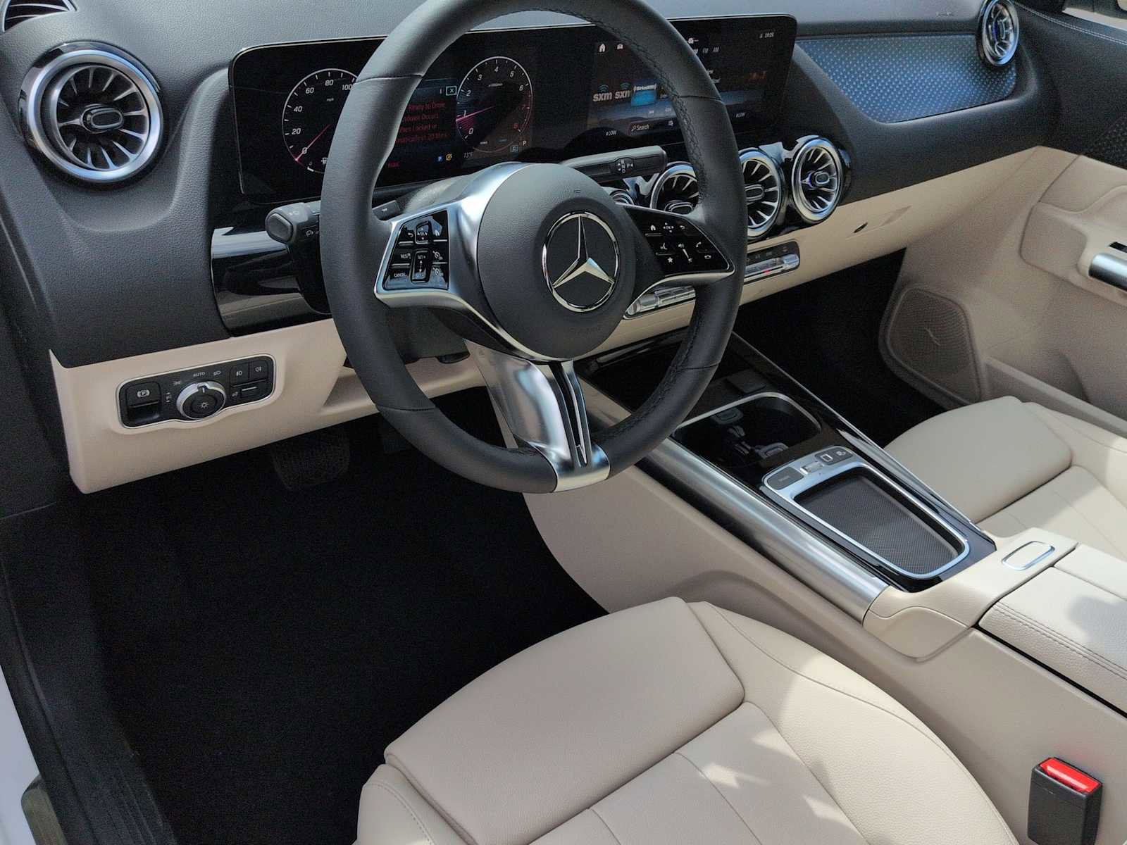 Used 2026 Mercedes-Benz GLA 250 4MATIC image 10