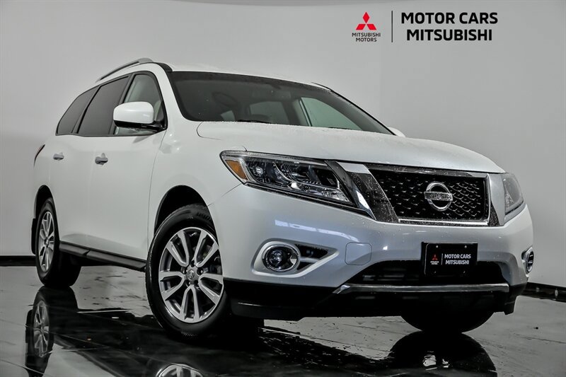 Used 2016 Nissan Pathfinder SV w/ Cargo Package