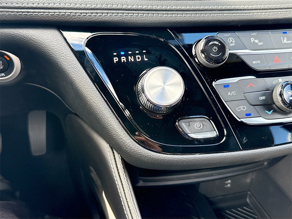 New 2026 Chrysler Pacifica Limited w/ S Appearance Package image 17