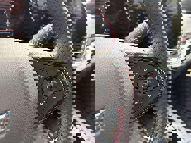 New 2026 Chevrolet Trax RS w/ Sunroof Package image 20