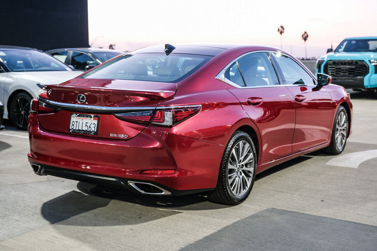 Used 2021 Lexus ES 350 w/ Premium Package FWD image 4