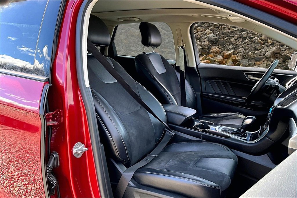 Used 2015 Ford Edge Sport image 7