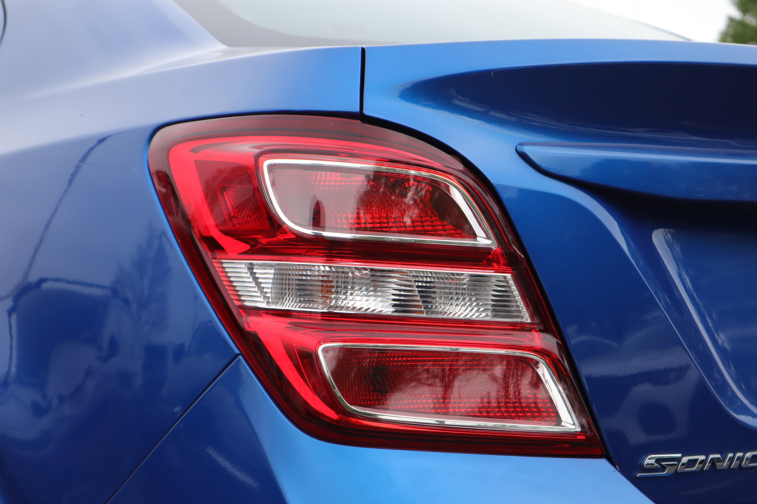 Used 2020 Chevrolet Sonic LS image 32