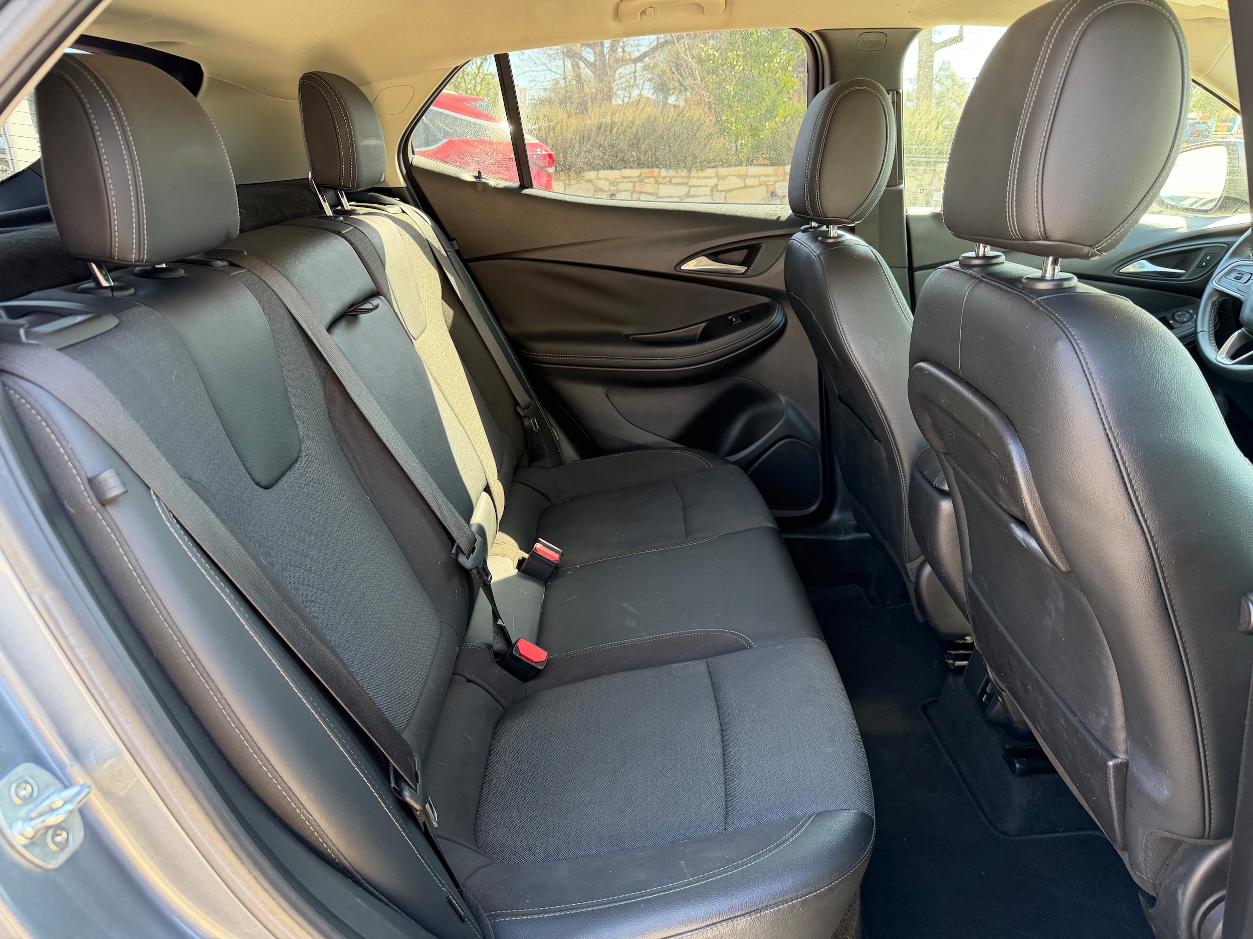 Used 2022 Buick Encore GX Select w/ Sport Touring Package image 12