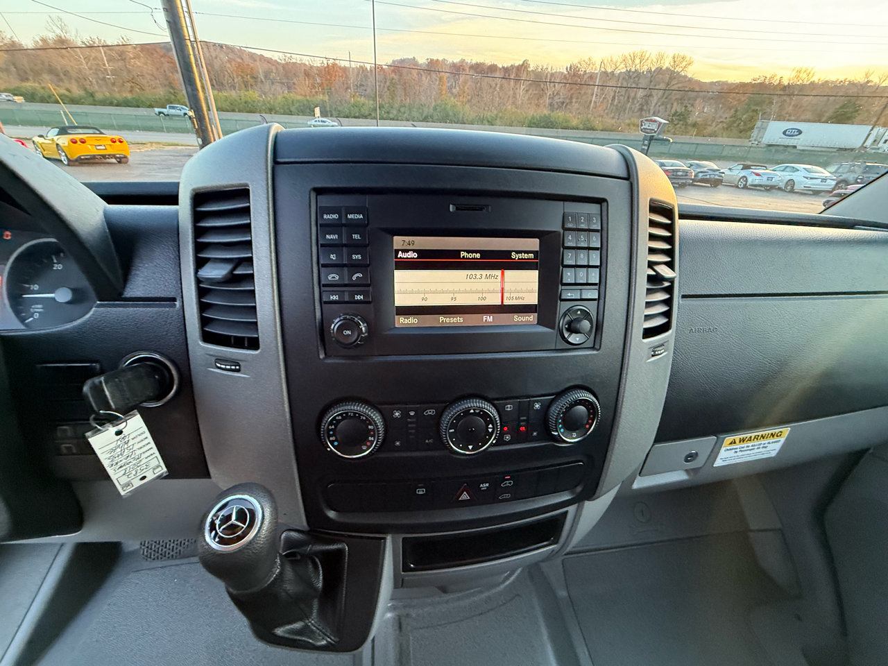 Used 2018 Mercedes-Benz Sprinter 2500 image 18