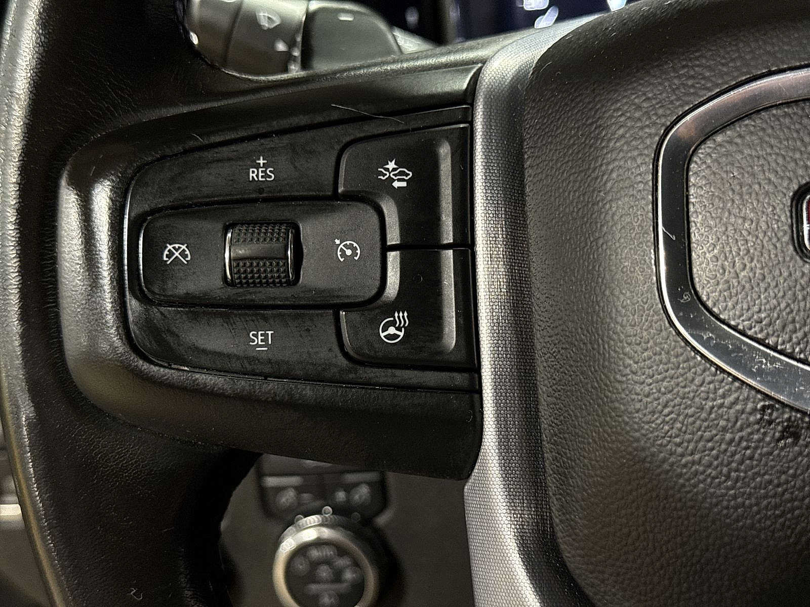 Used 2023 GMC Sierra 1500 Elevation w/ X31 Off-Road Package AWD/4WD image 32