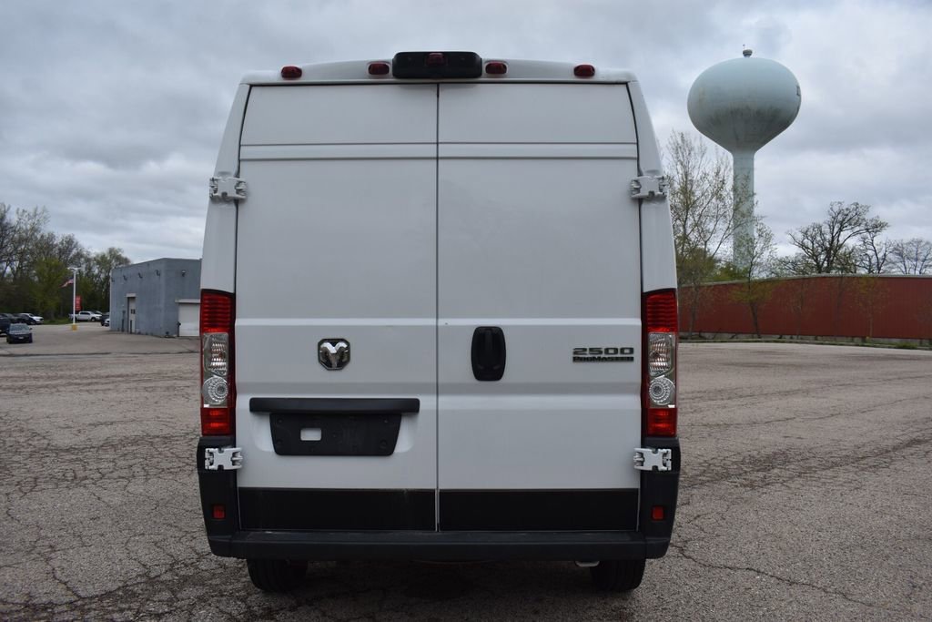 Used 2025 RAM ProMaster 2500 w/ Convenience Group FWD image 7