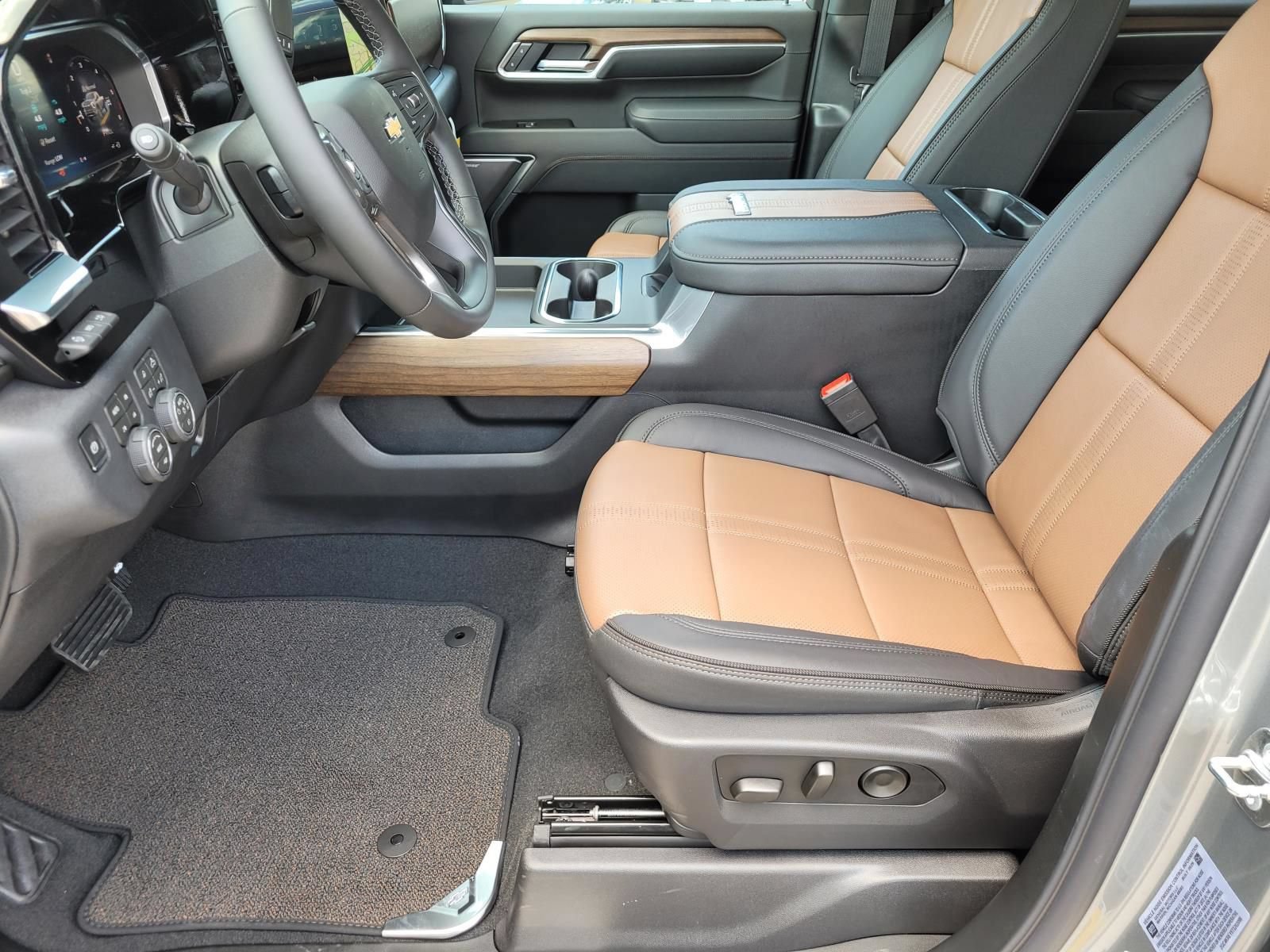 New 2026 Chevrolet Silverado 2500 High Country w/ High Country Premium Package AWD/4WD image 15