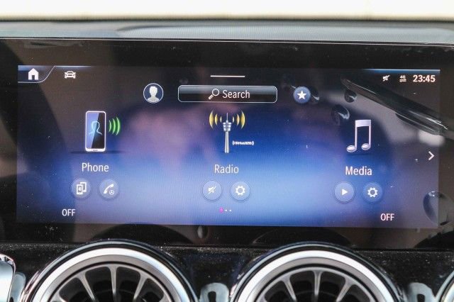 New 2026 Mercedes-Benz GLB 250 4MATIC image 15