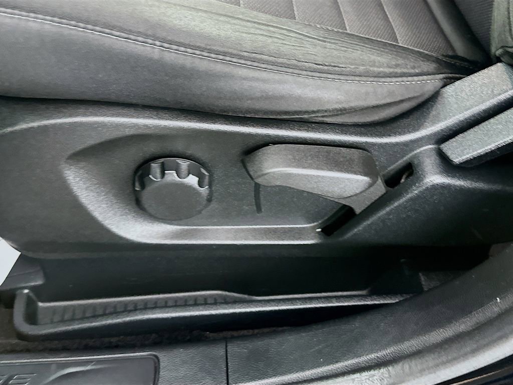 Used 2017 Ford Edge SE AWD/4WD image 18