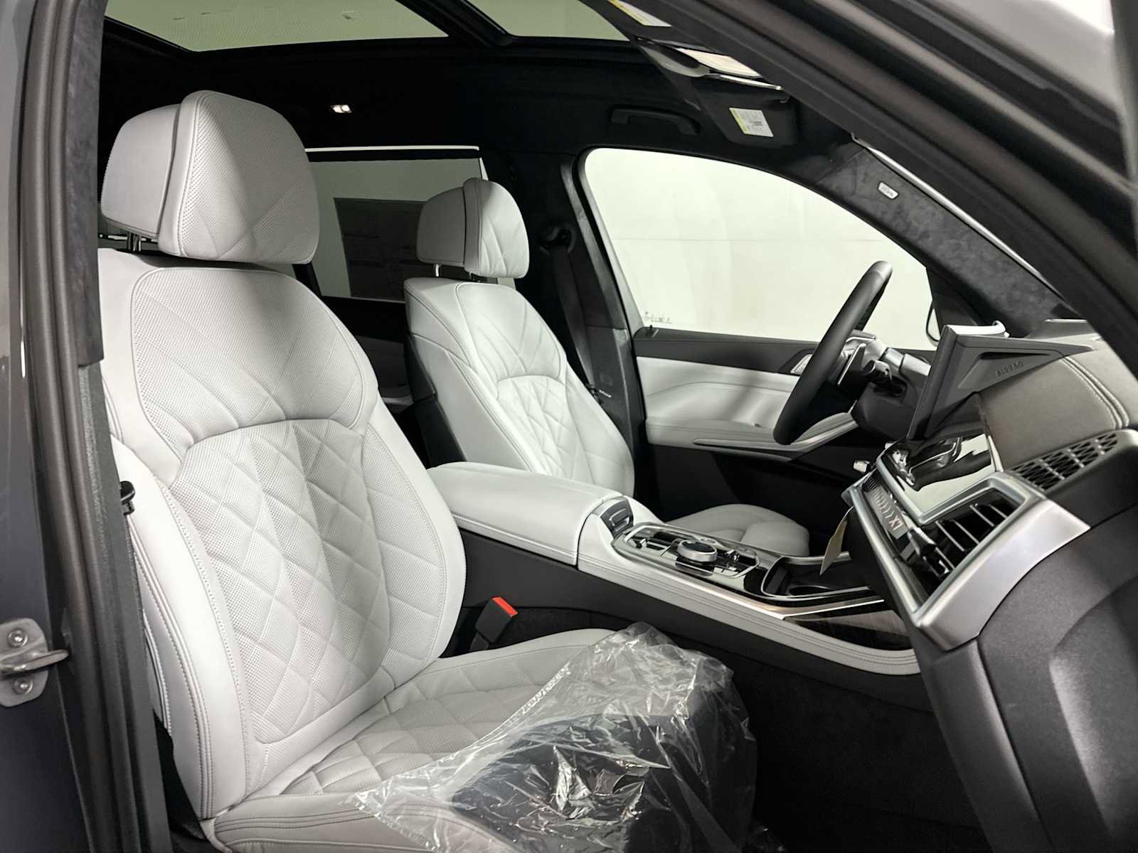 New 2026 BMW X7 xDrive40i w/ Executive Package image 22